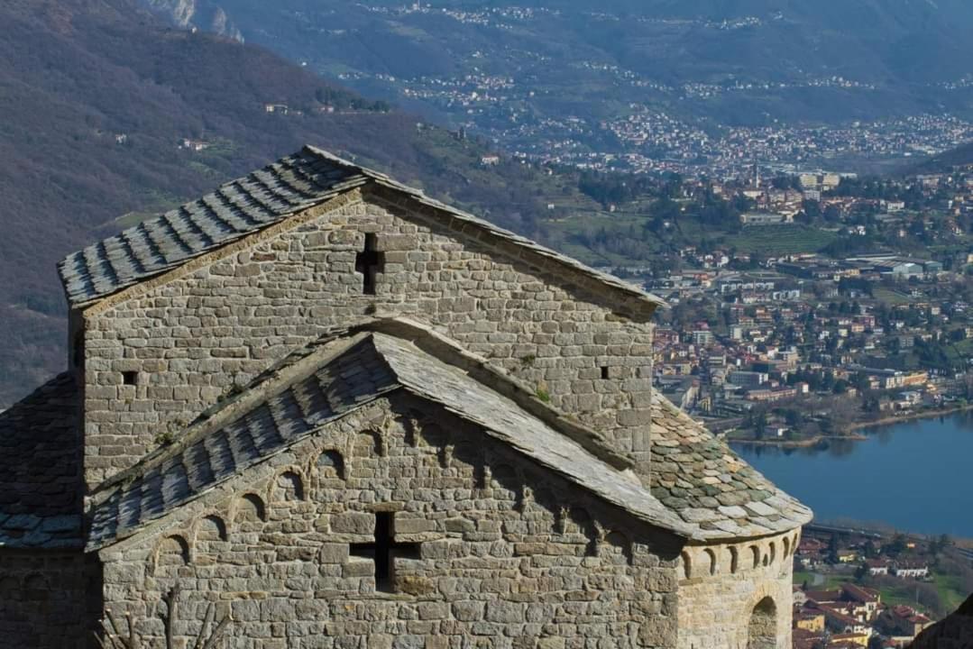 Casa Castel Lägenhet Civate Exteriör bild